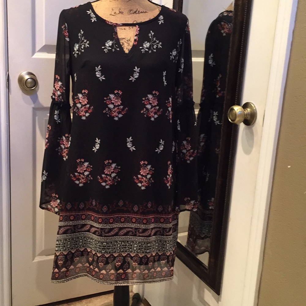 Floral black dress M